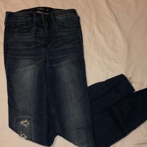 ripped patched jeggings from hollister size 1